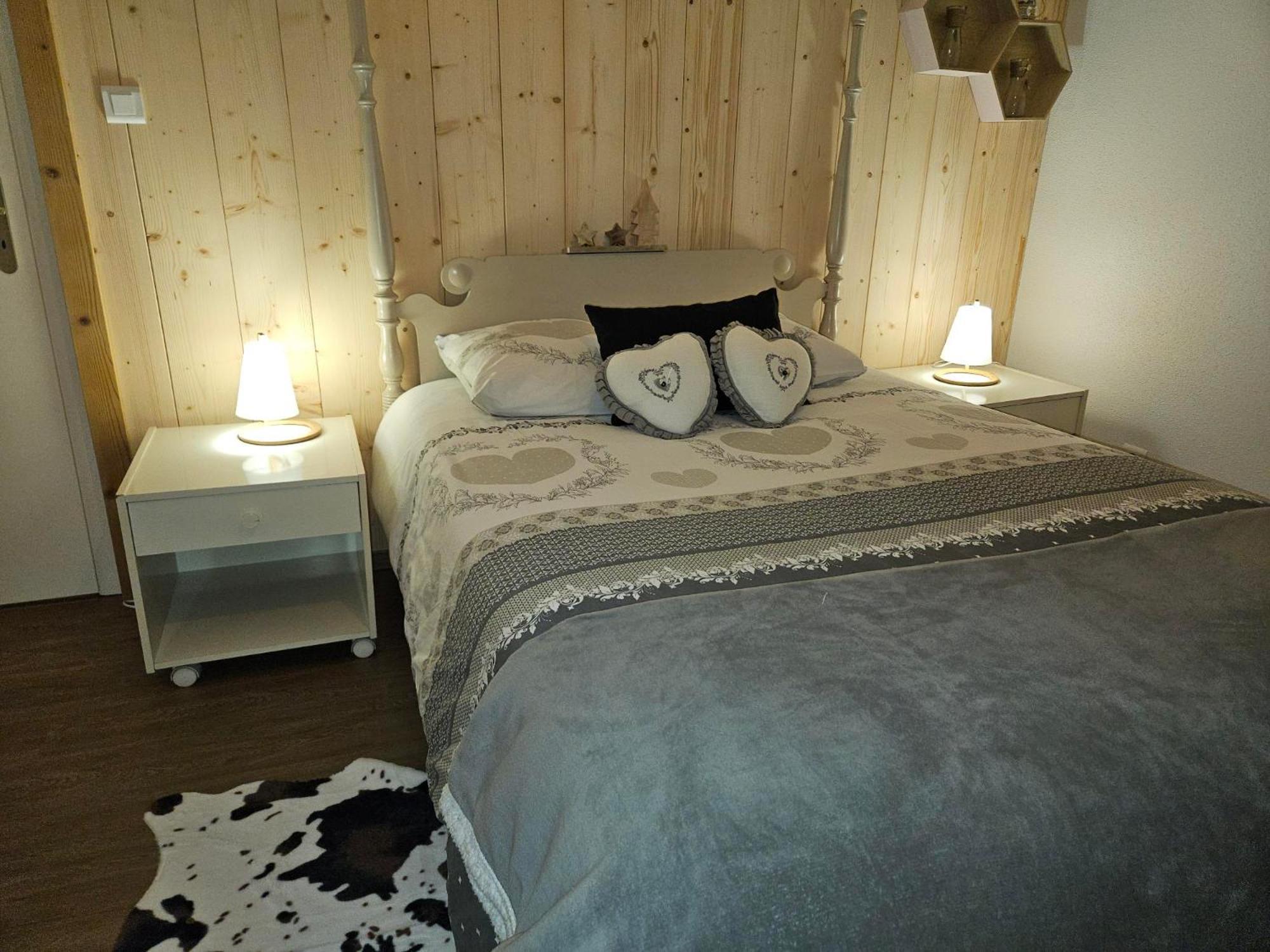 Gite Eglantine 2 A 6 Personnes Avec Spa Et Salle De Jeux Dans La Residence Ventron Exterior photo